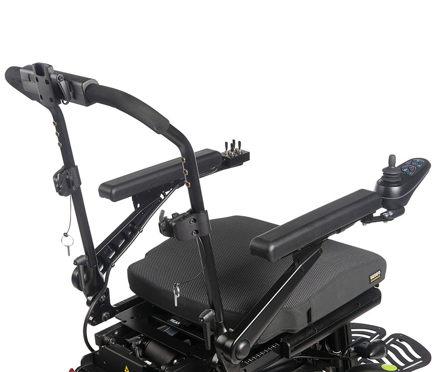 Wózek elektryczny z napędem na środkowe koła QUICKIE Q400 F Sedeo Lite