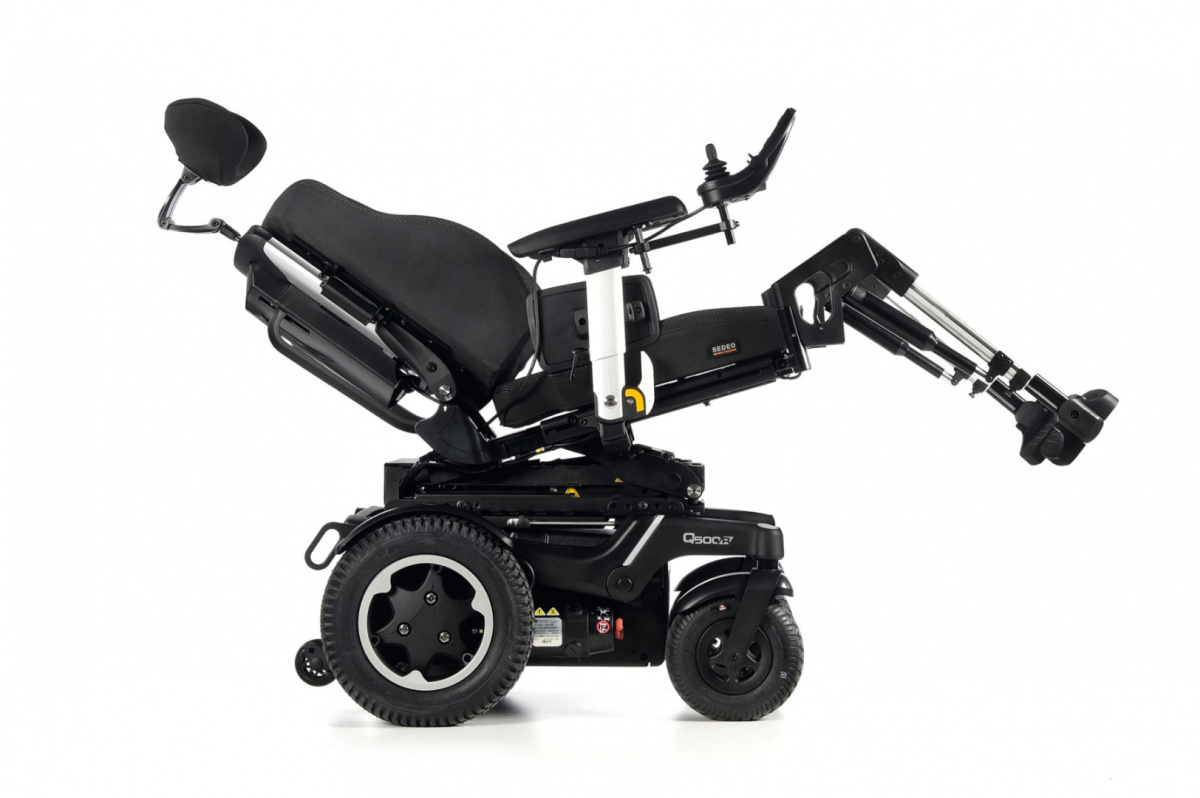 Wózek elektryczny z napędem na środkowe koła QUICKIE Q500 R Sedeo Pro