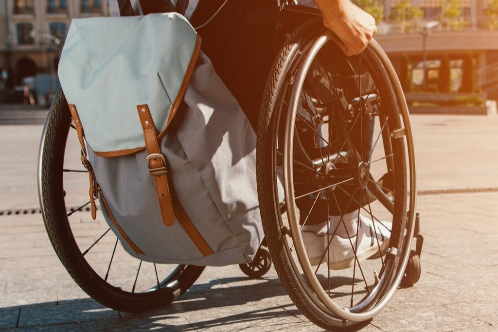Wózek inwalidzki za darmo – czy to możliwe?