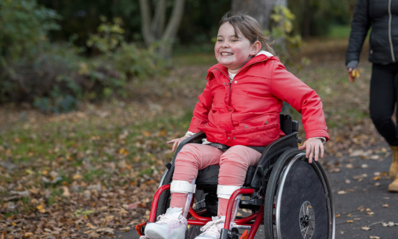 Wózki inwalidzkie dla dzieci - co powinno je wyróżniać?